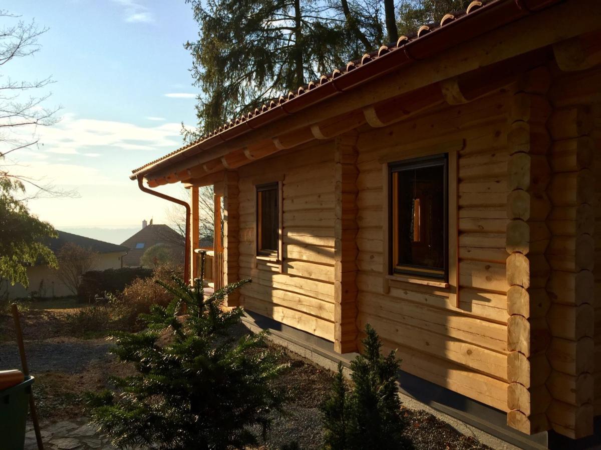 Blockhaus Chalet Mit Beheizbarem Badefass Und Infrarotsauna Auf Der Terrasse Oberschützen Екстериор снимка