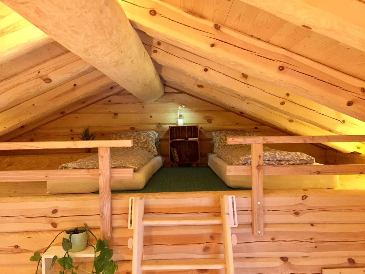 Blockhaus Chalet Mit Beheizbarem Badefass Und Infrarotsauna Auf Der Terrasse Oberschützen Екстериор снимка